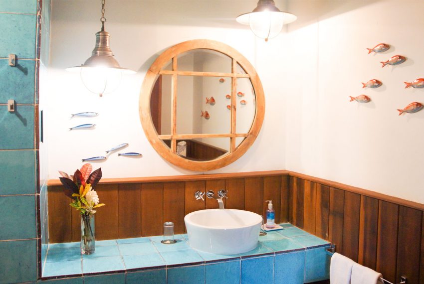 St-Lucia-Homes-Real-Estate---Villa-Susanna---Bathroom-counter
