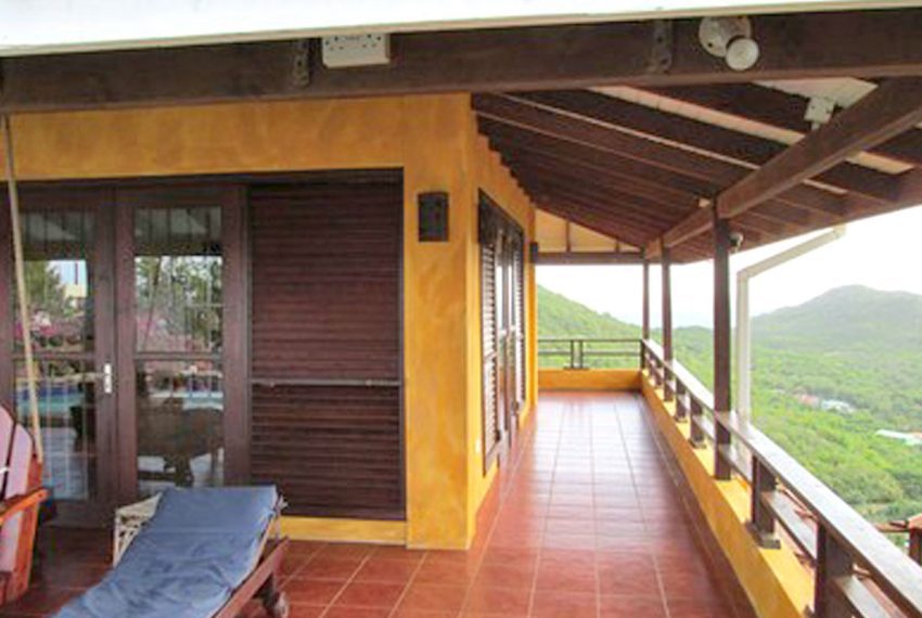 St-Lucia-Homes-Panaramic-Home---Balcony-3