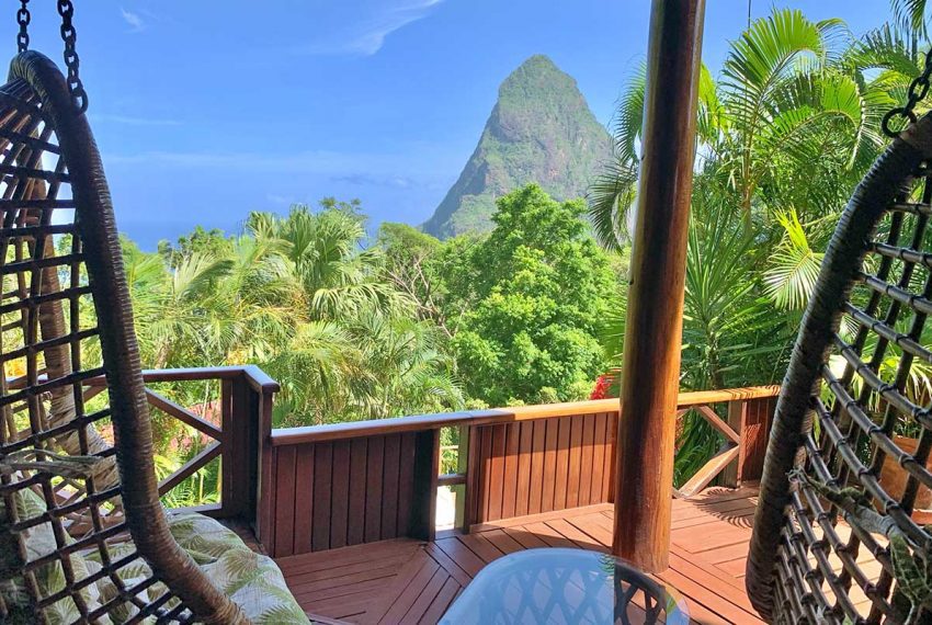 St-Lucia-Homes---Swing-Chair---Pitons