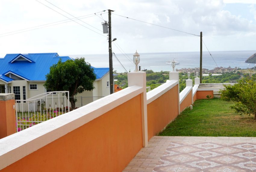 ST-Lucia-Homes---Belle-Vue-Development---yard-view