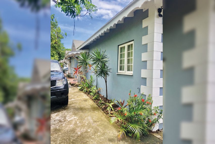 St-Lucia-Homes---CAP130----Side-of-Home-2