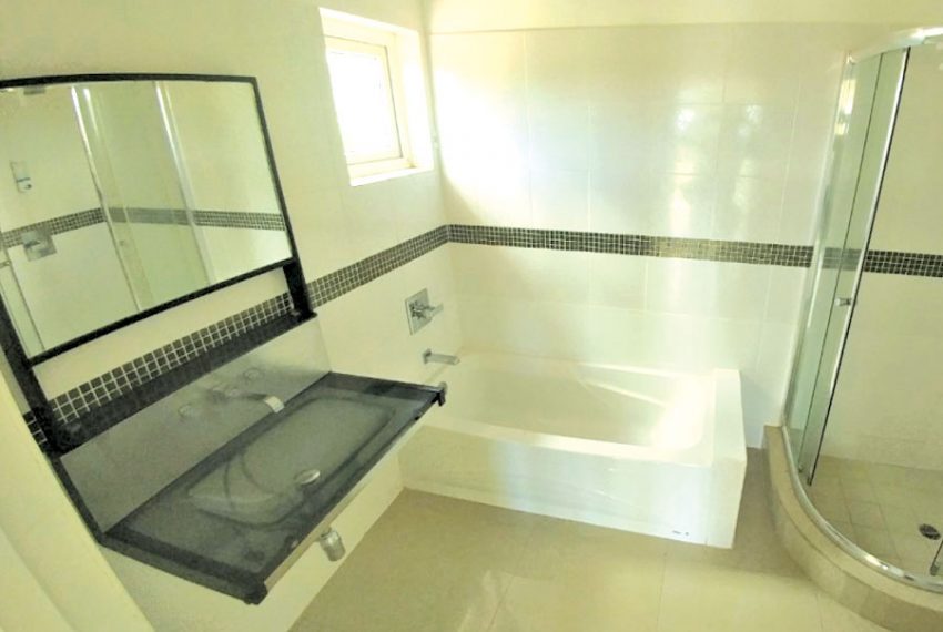 St-Lucia-Homes---MON038---Ocean Breeze Villa---Bathroom