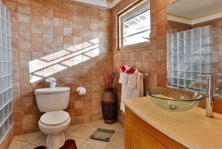 St Lucia Homes - Cap134 - bathroom