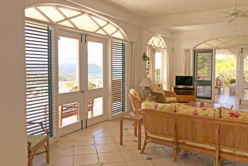 St-Lucia-Homes-Zephyr-Hills-Livingroom-view