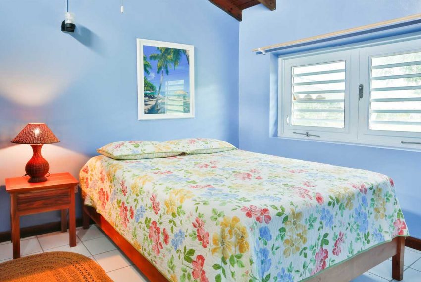 St-Lucia-Homes-Real-Estate---Sea-Star-ALR010---Bedroom