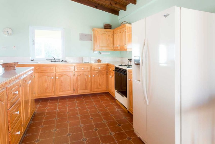 St-Lucia-Homes-Real-Estate---Sea-Star-ALR010---Kitchen-2