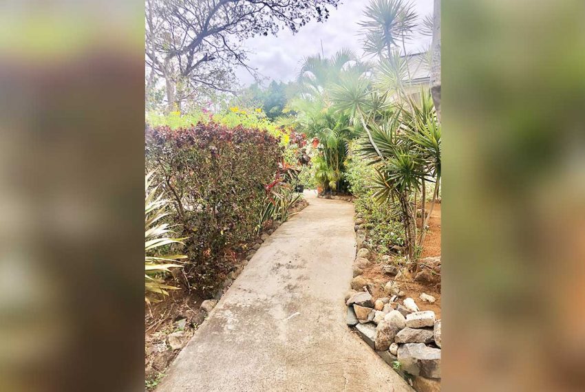 St-Lucia-Homes-Real-estate---Villa-Bo-Lanme---Garden